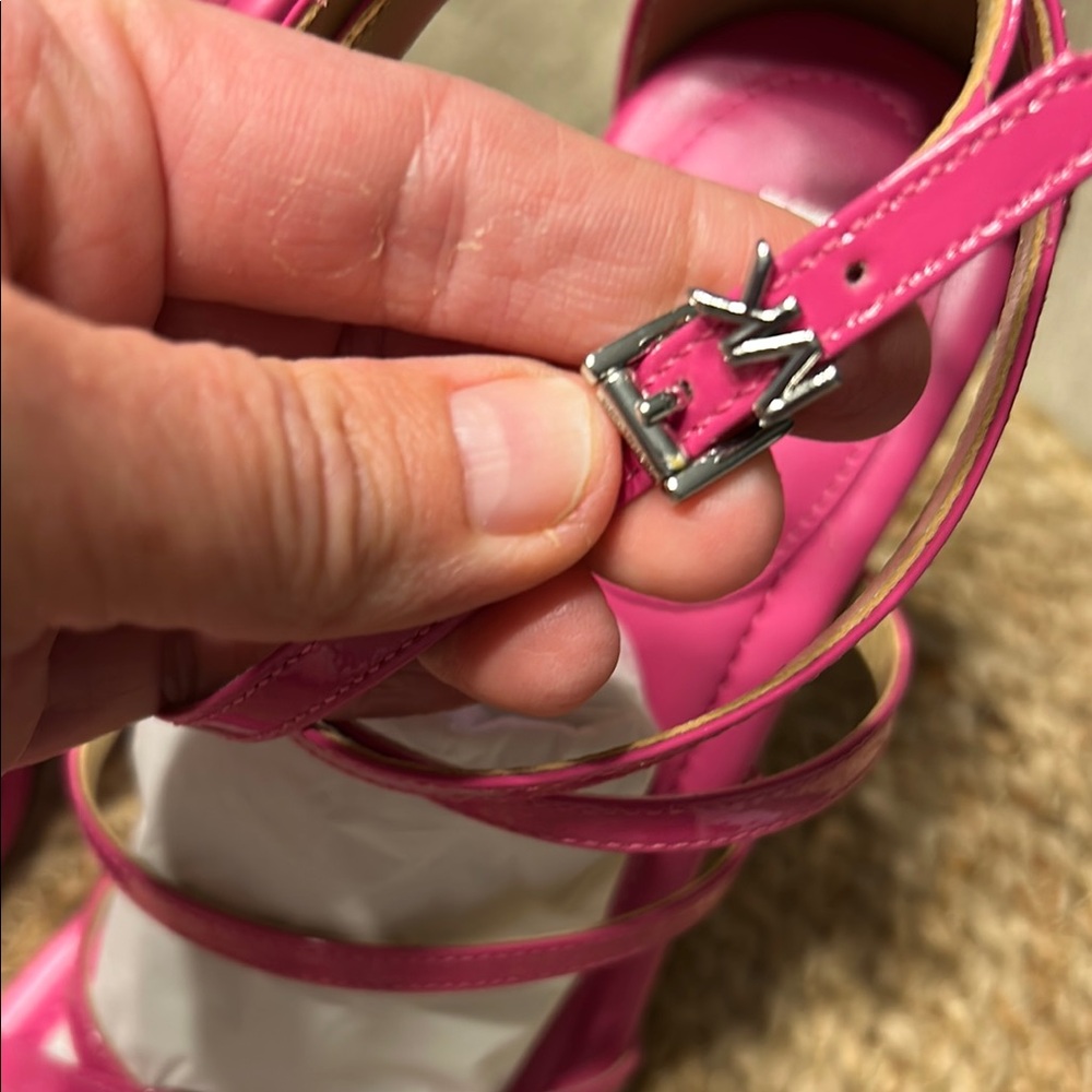 Michael Kors Pink Cerise Heels - Picture 3 of 10